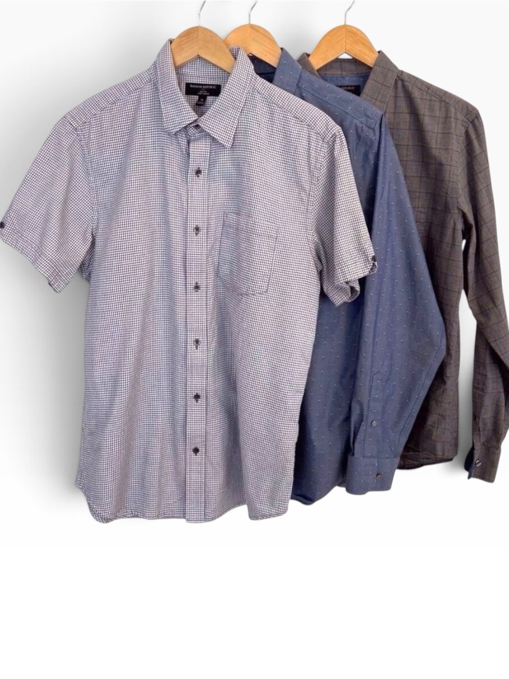 Men Banana Republic bundle 3 button down shirts 1 short & 2 long sleeves medium